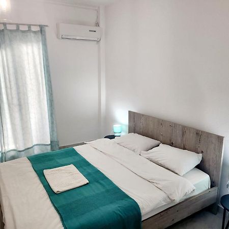 La Familia Apartments Olympiakí Aktí Eksteriør bilde